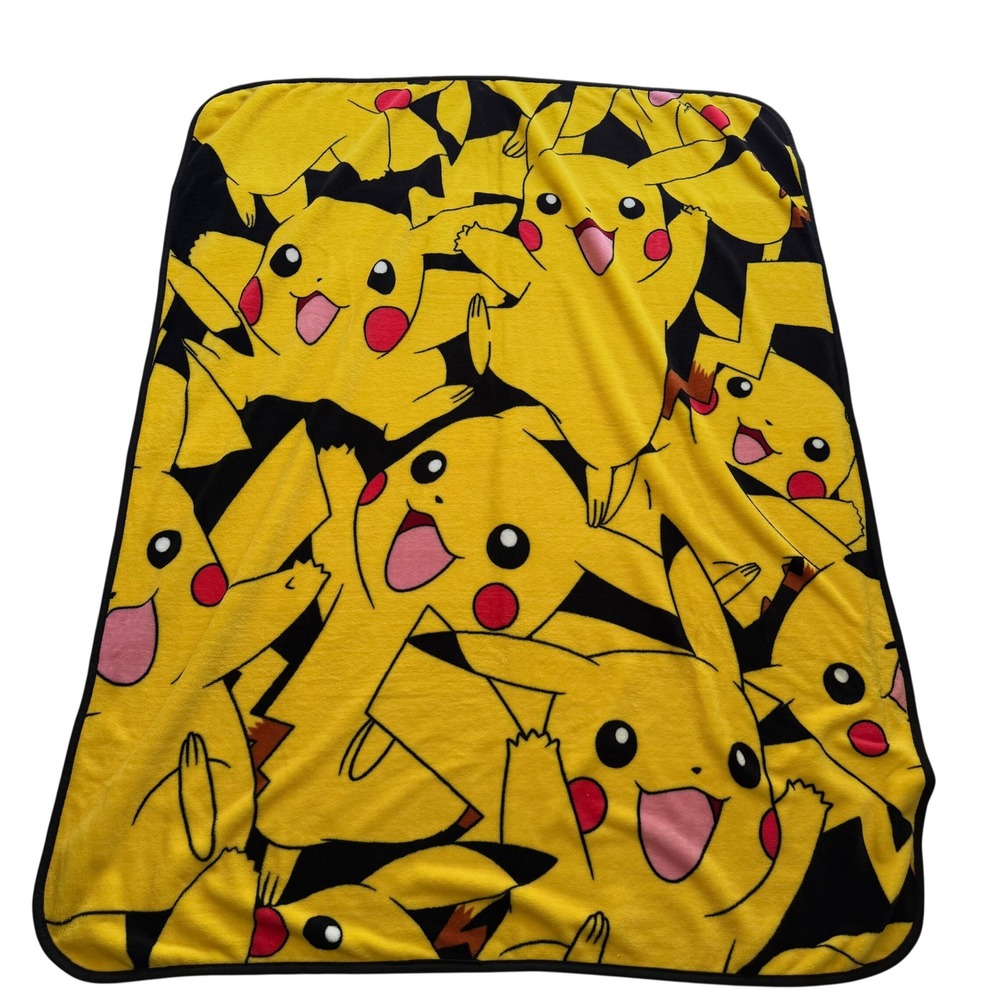 Pokemon Pikachu Bioworld Fleece Throw Blanket All Over Print Yellow Black 46x60